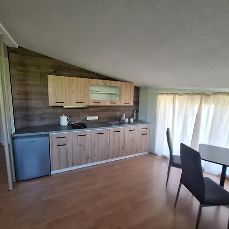 Nakvynes Namai Salia Klaipedos