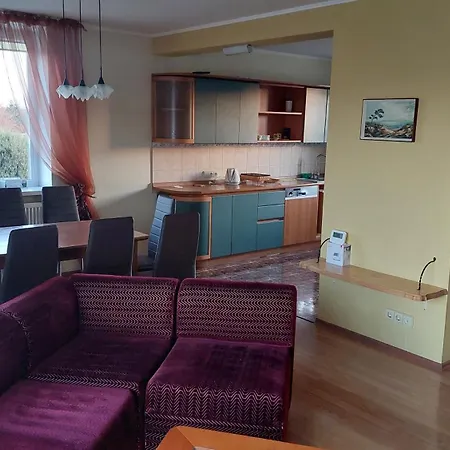 Nakvynes Namai Salia Klaipedos Hostel